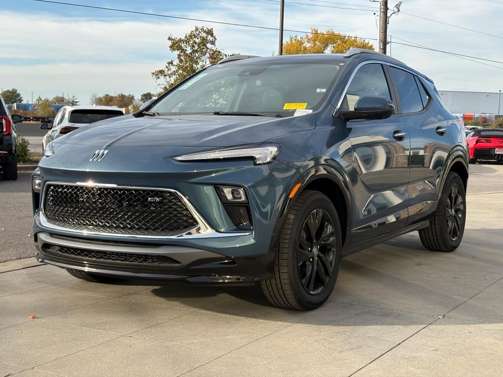 used 2025 Buick Encore GX car, priced at $28,887