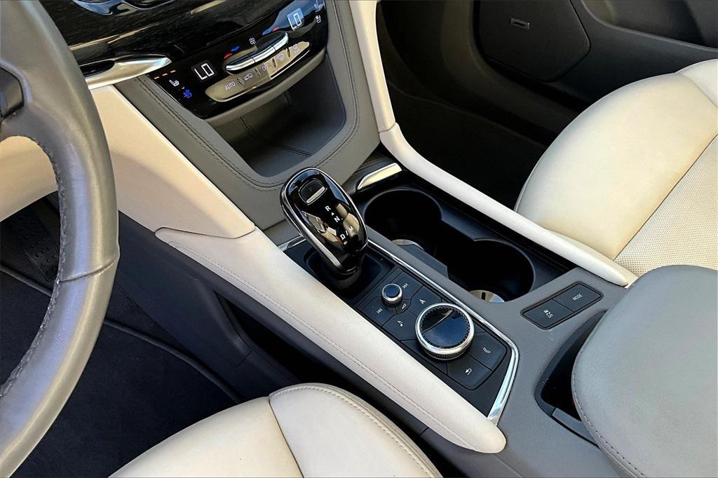 used 2023 Cadillac XT6 car, priced at $37,287