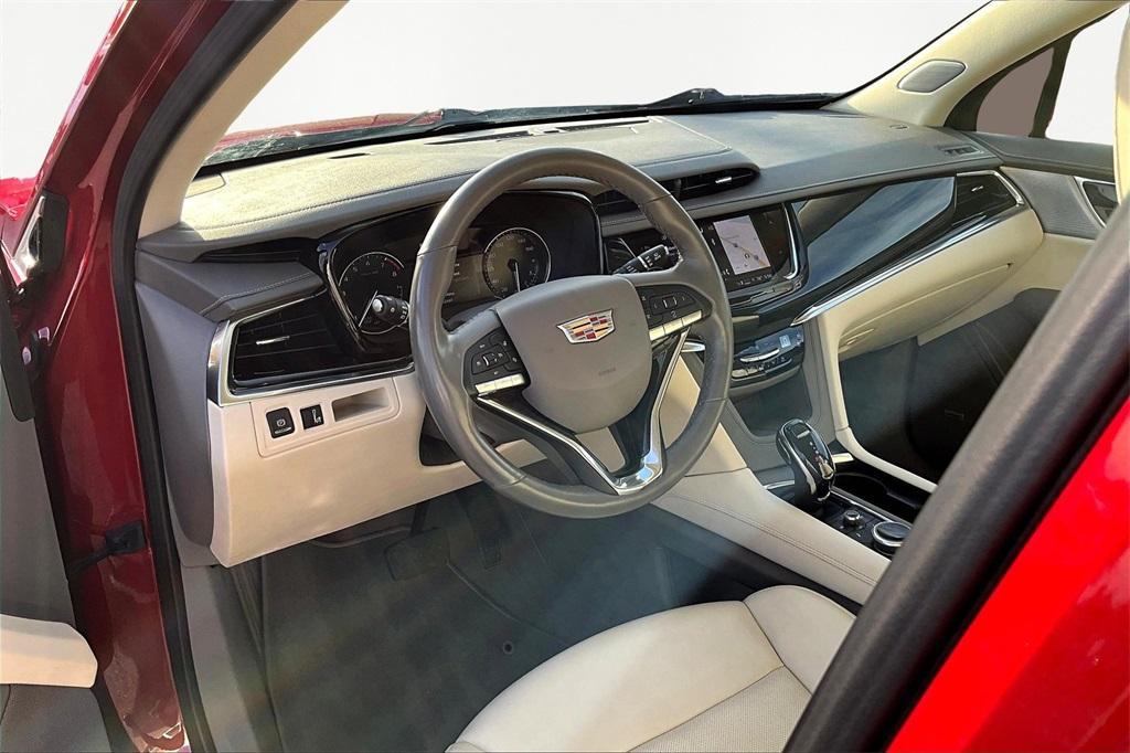 used 2023 Cadillac XT6 car, priced at $37,287