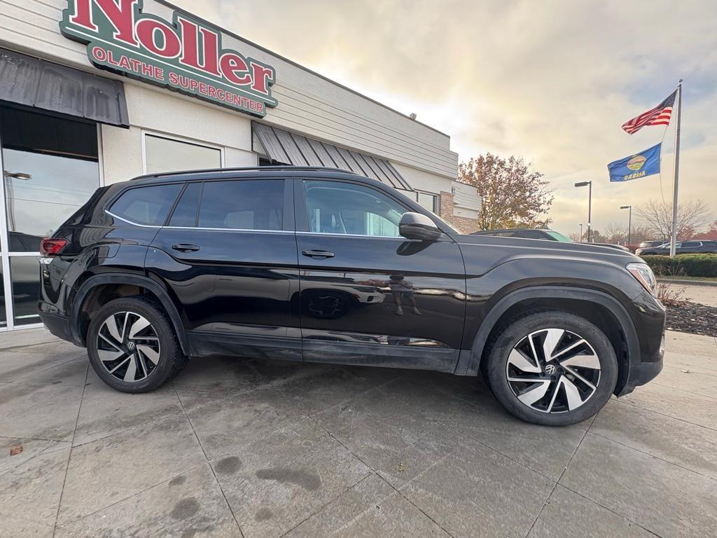used 2025 Volkswagen Atlas car, priced at $34,487