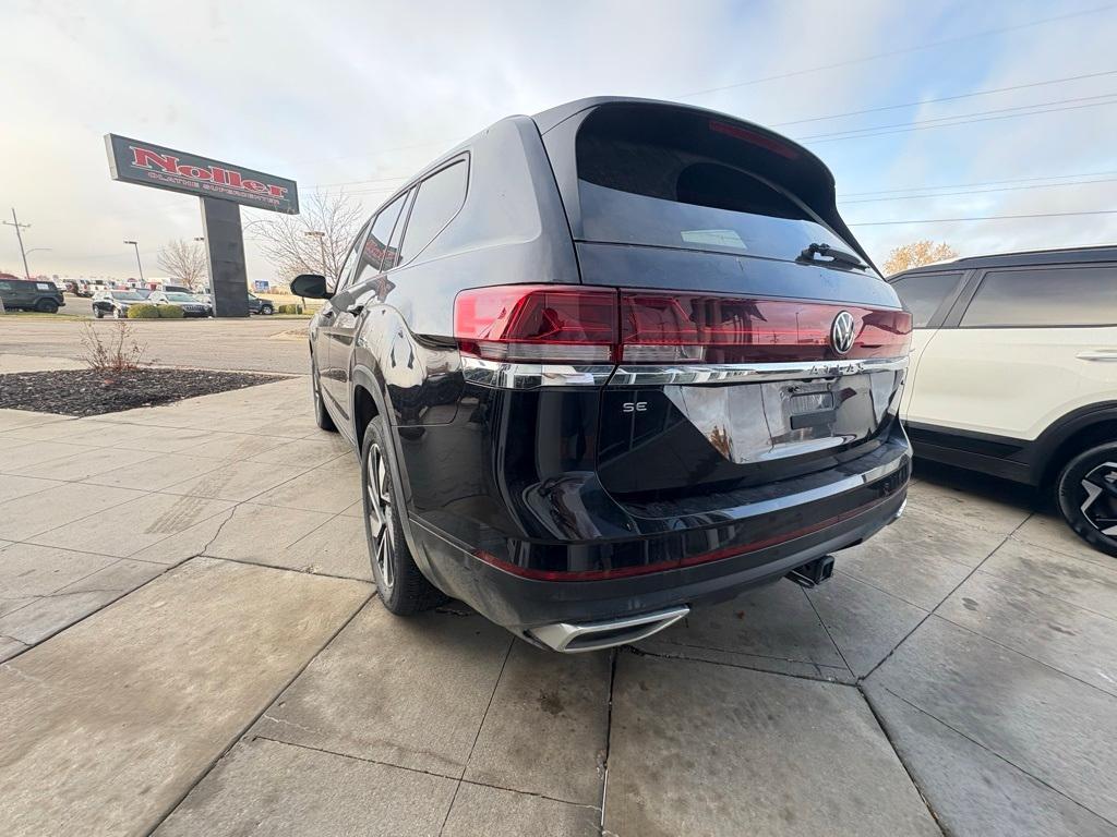used 2025 Volkswagen Atlas car, priced at $34,487