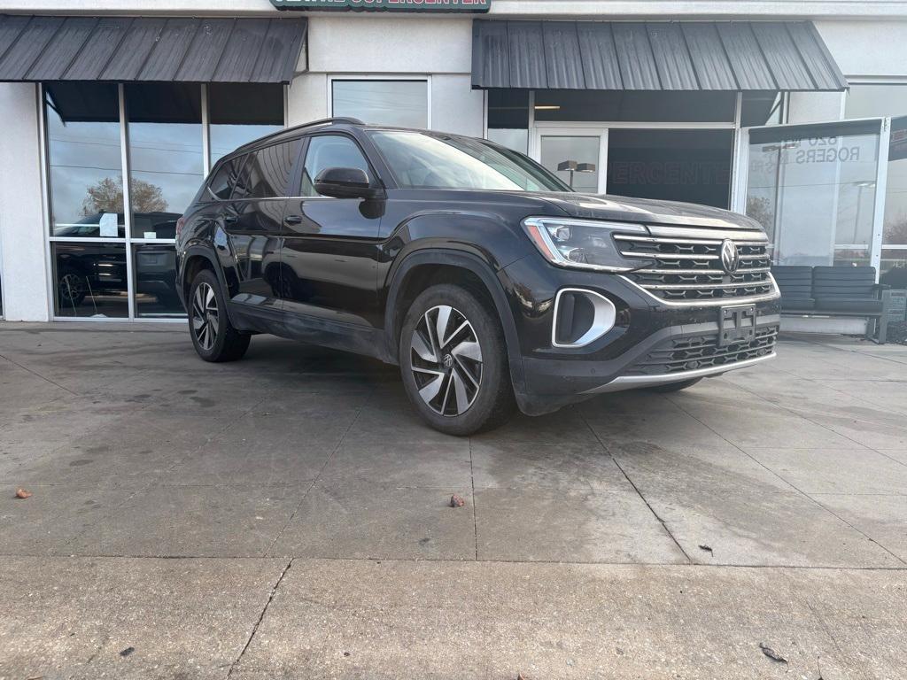 used 2025 Volkswagen Atlas car, priced at $34,487