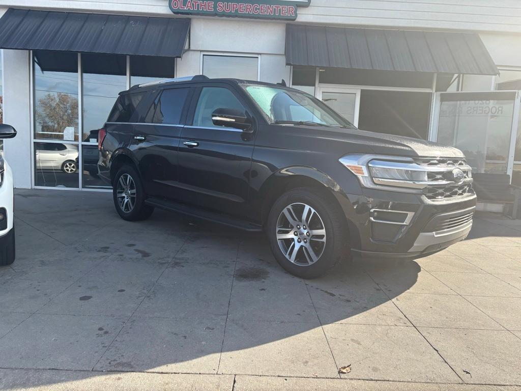 used 2024 Ford Expedition car, priced at $63,887