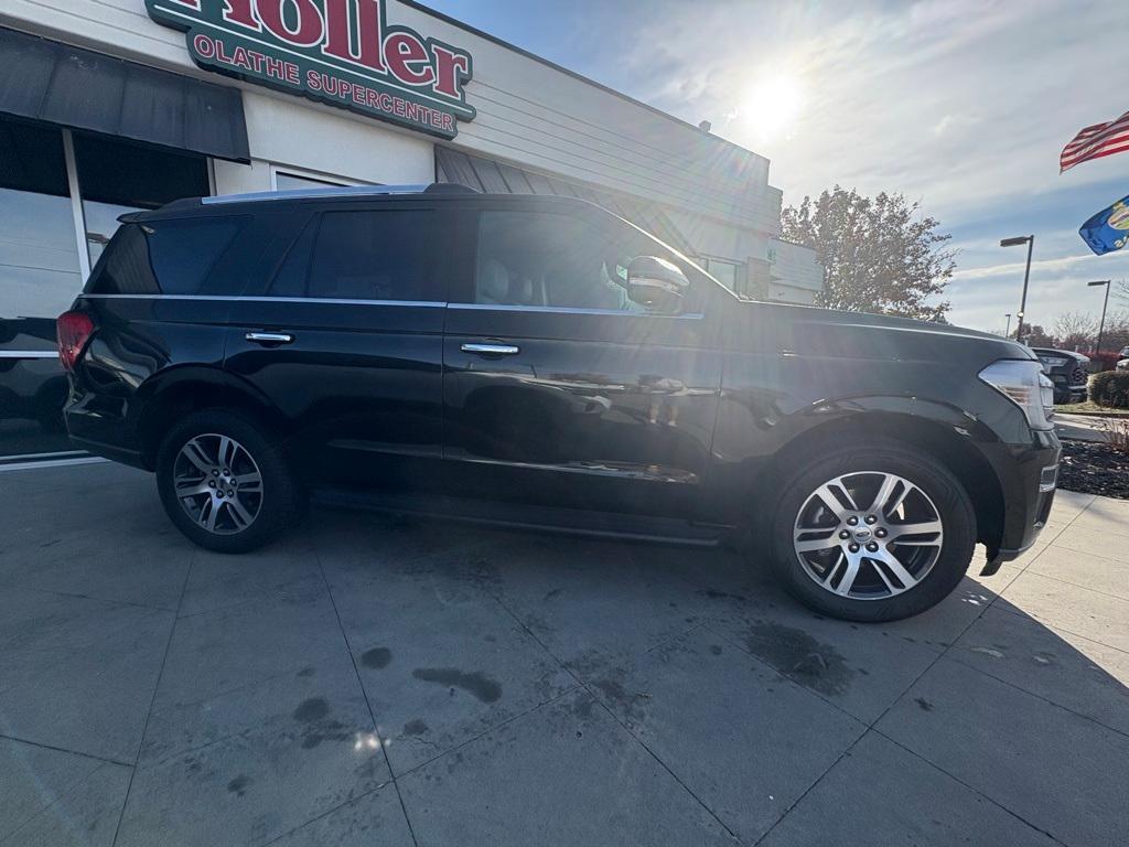 used 2024 Ford Expedition car, priced at $63,887