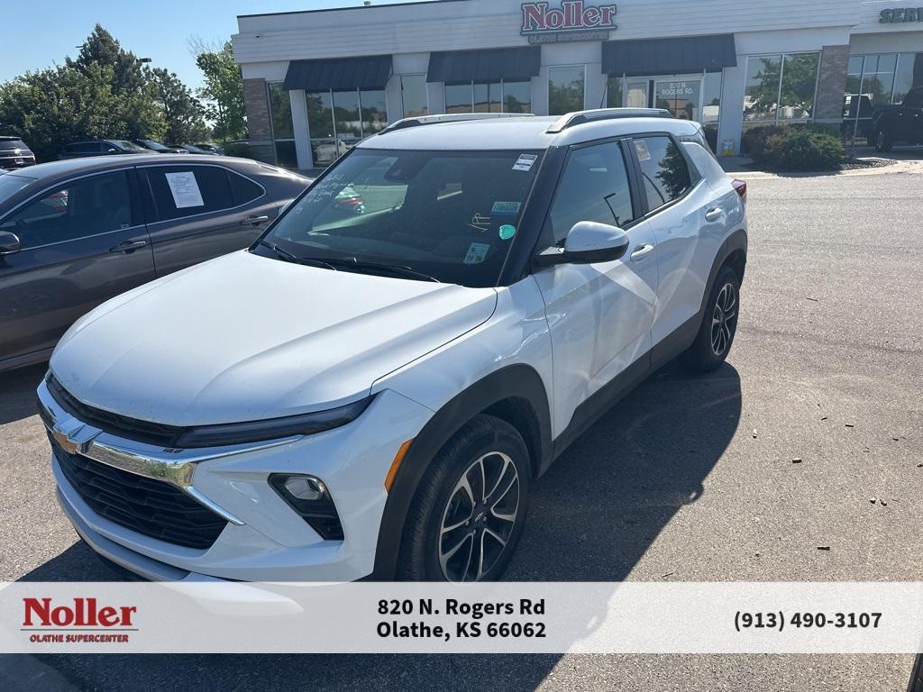 used 2024 Chevrolet TrailBlazer car, priced at $23,562