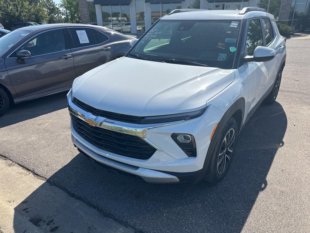 used 2024 Chevrolet TrailBlazer car, priced at $23,562