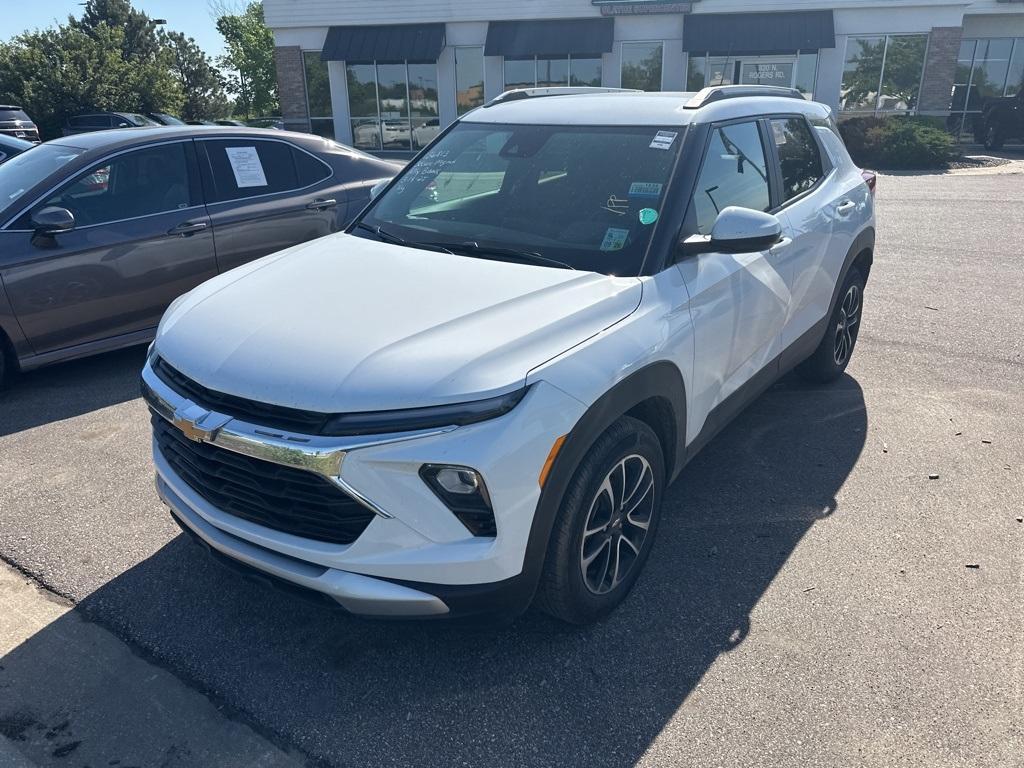 used 2024 Chevrolet TrailBlazer car, priced at $23,562