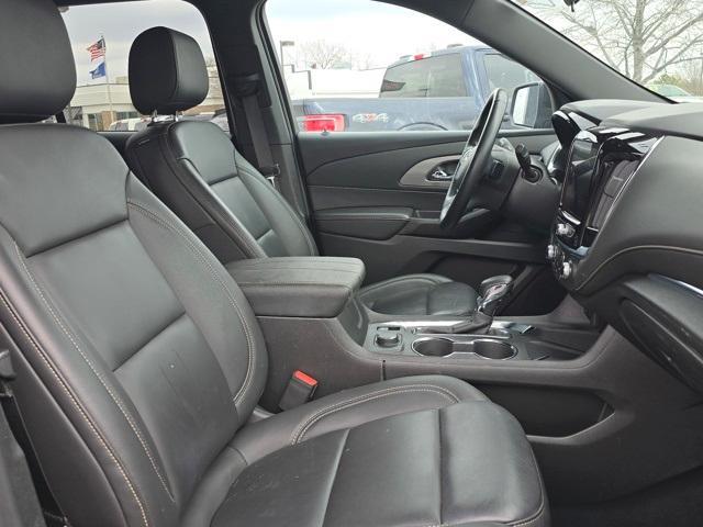 used 2023 Chevrolet Traverse car, priced at $32,014