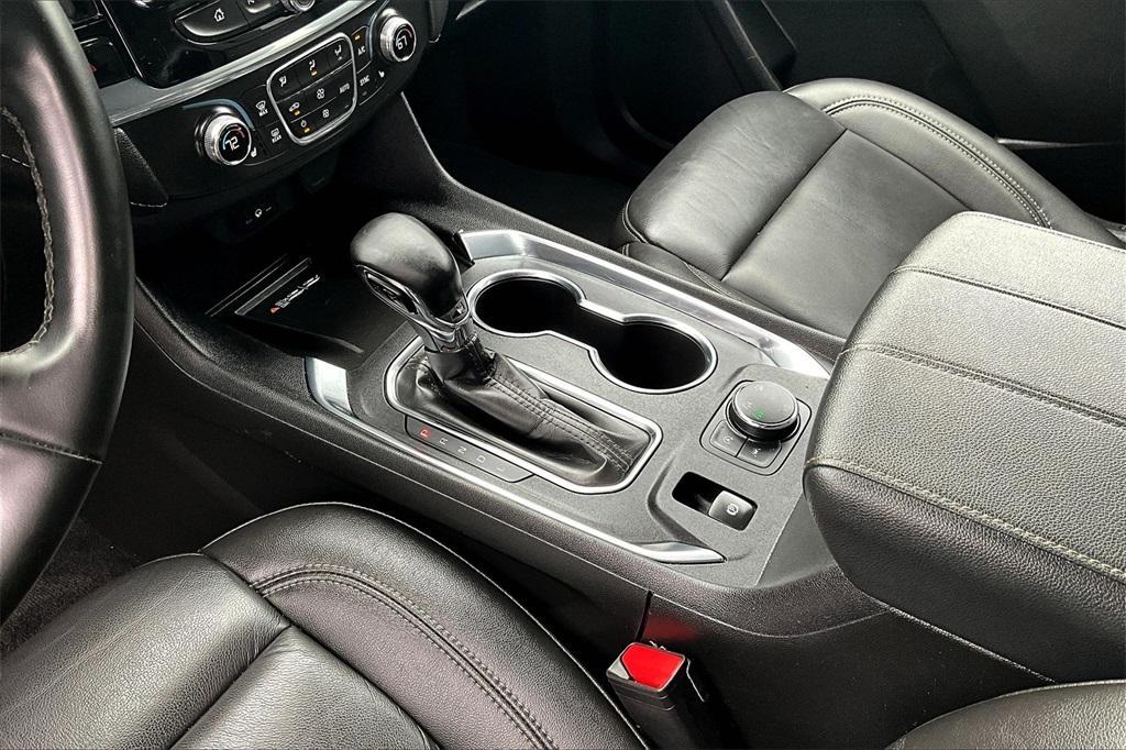 used 2023 Chevrolet Traverse car, priced at $30,399