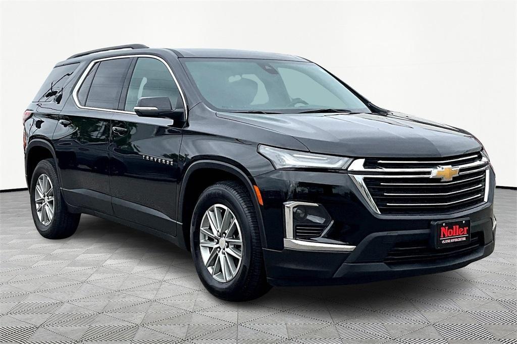 used 2023 Chevrolet Traverse car, priced at $30,399