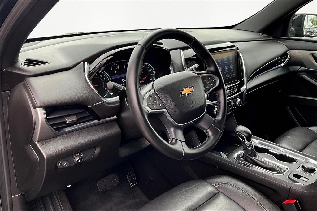 used 2023 Chevrolet Traverse car, priced at $30,399