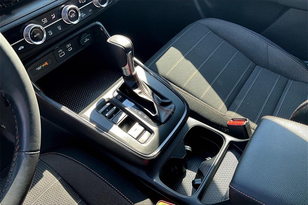 used 2024 Honda CR-V Hybrid car, priced at $33,772