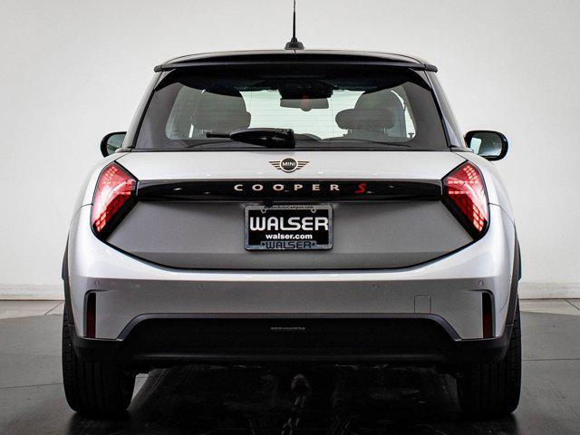 used 2025 MINI Hardtop car, priced at $34,998