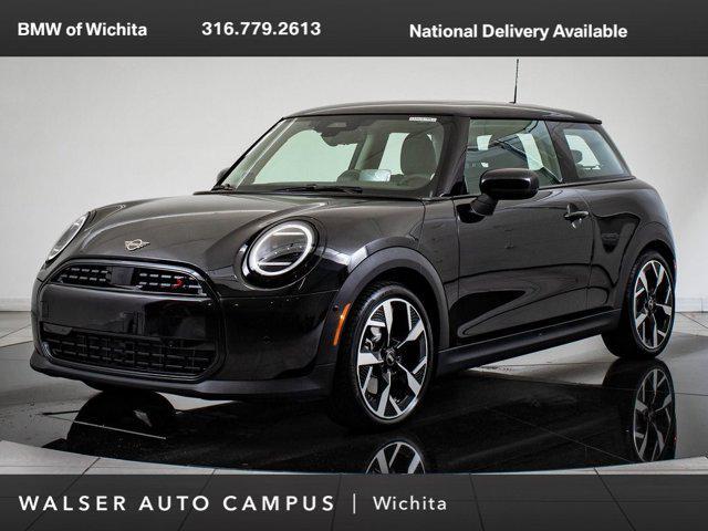 used 2025 MINI Hardtop car, priced at $33,298