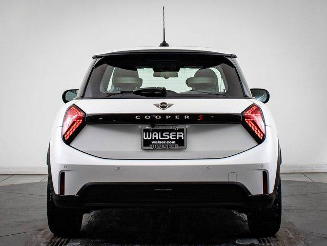 used 2025 MINI Hardtop car, priced at $35,998