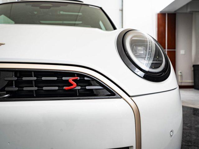 used 2025 MINI Hardtop car, priced at $35,998