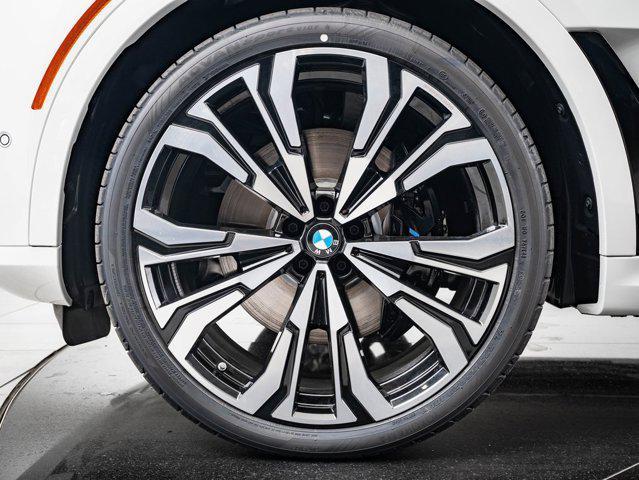 new 2025 BMW X7 car, priced at $118,350