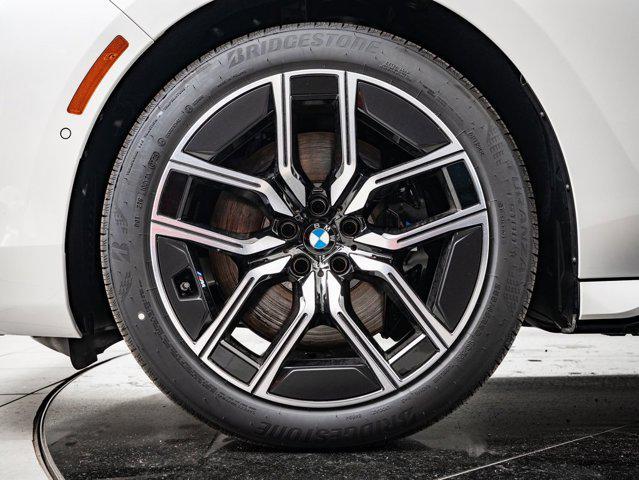 new 2025 BMW 760 car, priced at $133,250