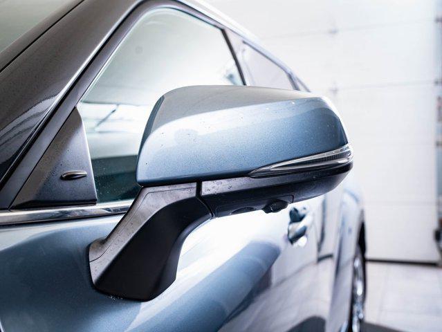 used 2023 Toyota Highlander car, priced at $42,998