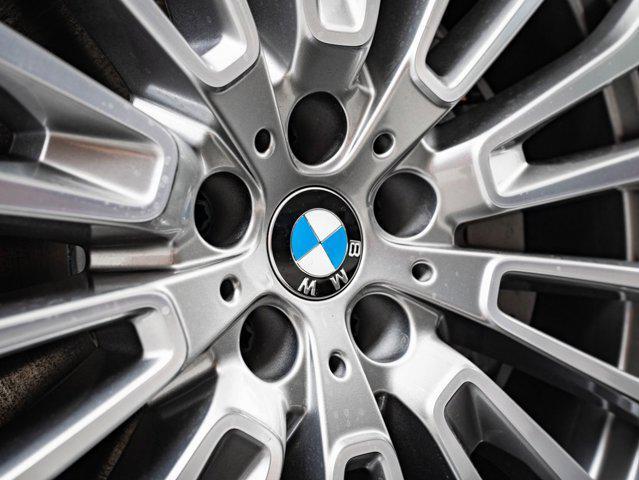 new 2025 BMW X7 car, priced at $95,585