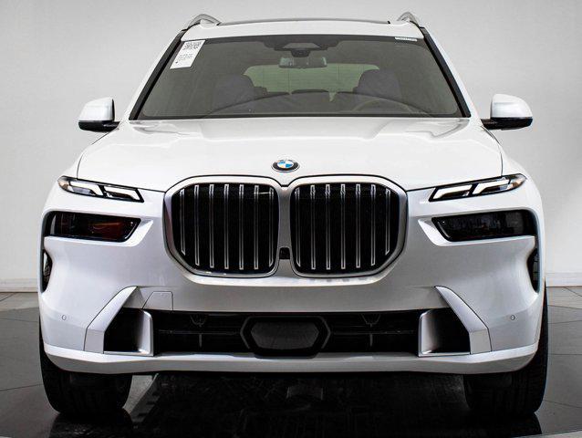 new 2025 BMW X7 car, priced at $95,585