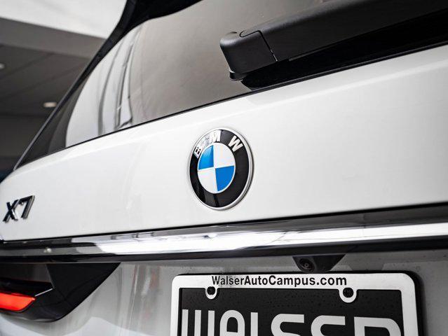 new 2025 BMW X7 car, priced at $95,585