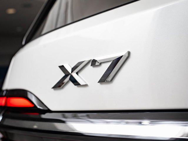 new 2025 BMW X7 car, priced at $95,585