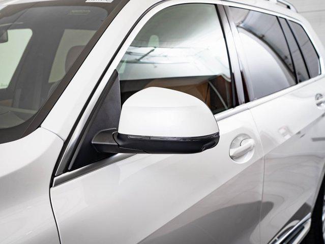new 2025 BMW X7 car, priced at $95,585