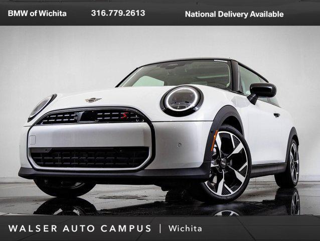 used 2025 MINI Hardtop car