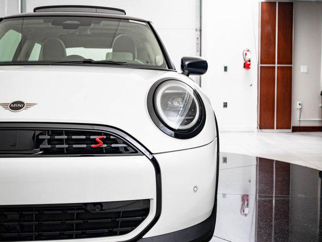 used 2025 MINI Hardtop car