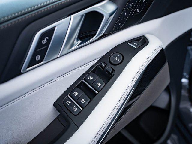 new 2026 BMW X7 car, priced at $102,425