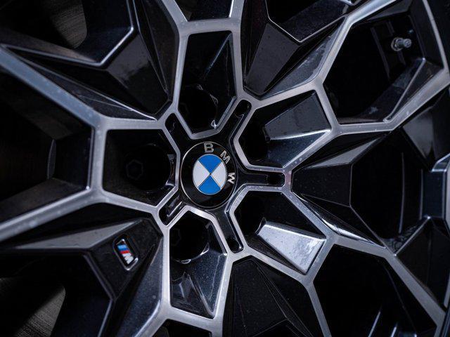new 2026 BMW X7 car, priced at $102,425