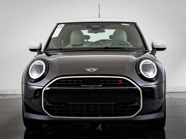 used 2025 MINI Hardtop car, priced at $32,998