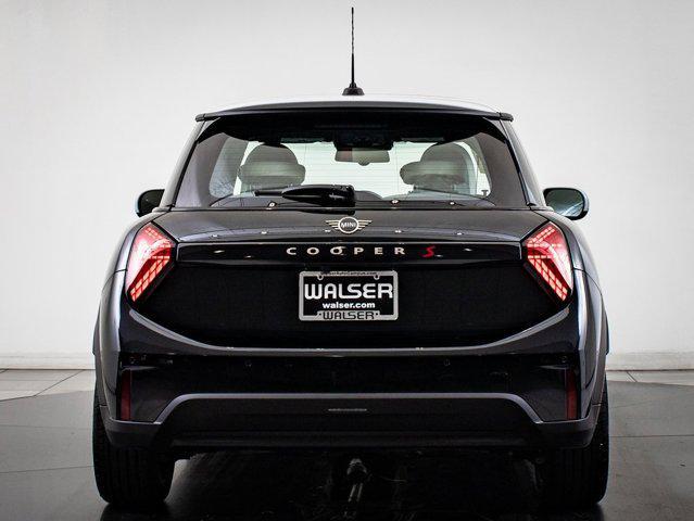 used 2025 MINI Hardtop car, priced at $32,998
