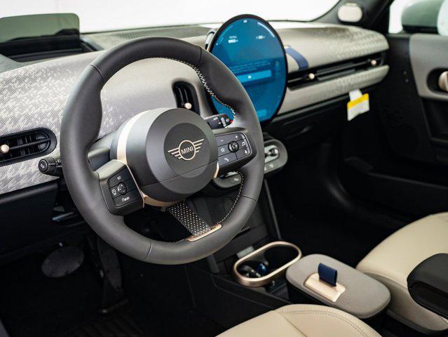 used 2025 MINI Hardtop car, priced at $32,998