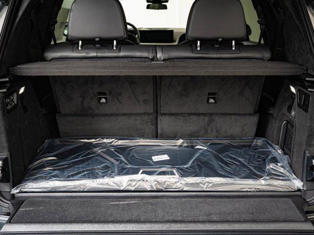 new 2025 BMW X7 car, priced at $96,640