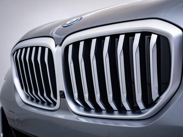 new 2025 BMW X5 PHEV car, priced at $83,090