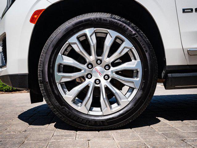 used 2022 GMC Yukon car, priced at $49,998