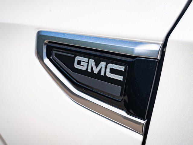 used 2022 GMC Yukon car, priced at $49,998