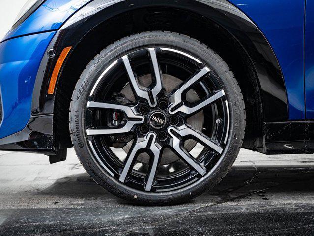 new 2025 MINI Hardtop car, priced at $41,010