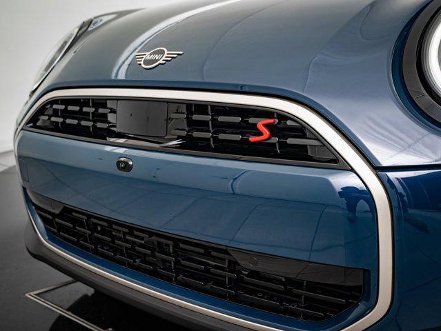 new 2025 MINI Hardtop car, priced at $38,975