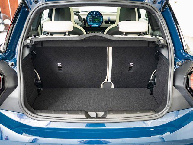 new 2025 MINI Hardtop car, priced at $38,975
