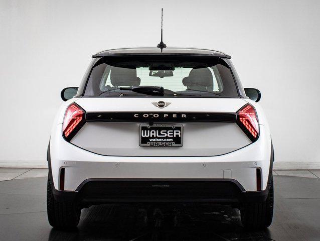 used 2025 MINI Hardtop car, priced at $31,998
