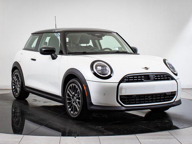 used 2025 MINI Hardtop car, priced at $31,998