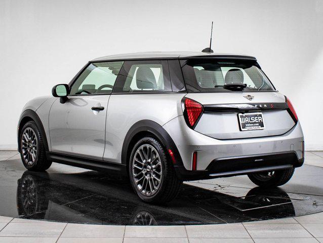 used 2025 MINI Hardtop car, priced at $32,998