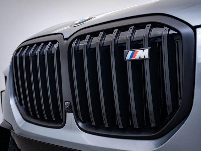 new 2025 BMW X7 car, priced at $120,130