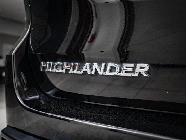 used 2015 Toyota Highlander car, priced at $20,998