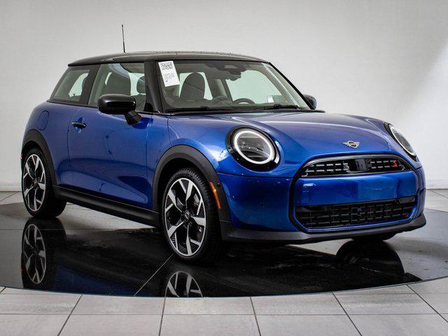 used 2025 MINI Hardtop car, priced at $32,598