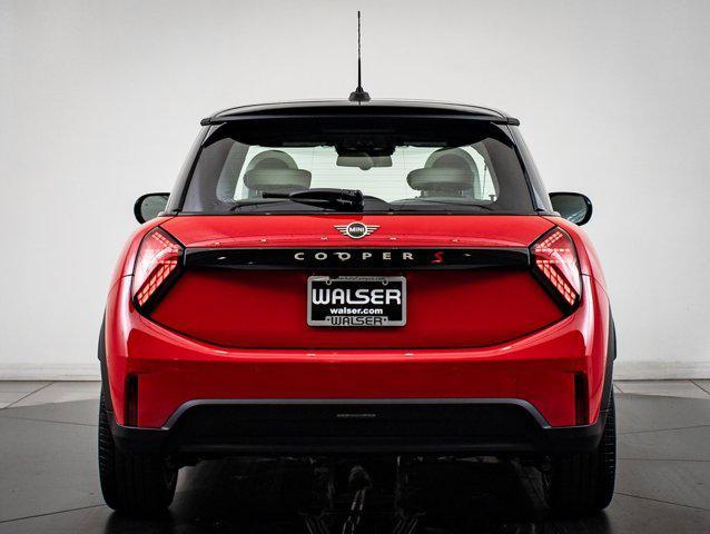 new 2025 MINI Hardtop car, priced at $38,475