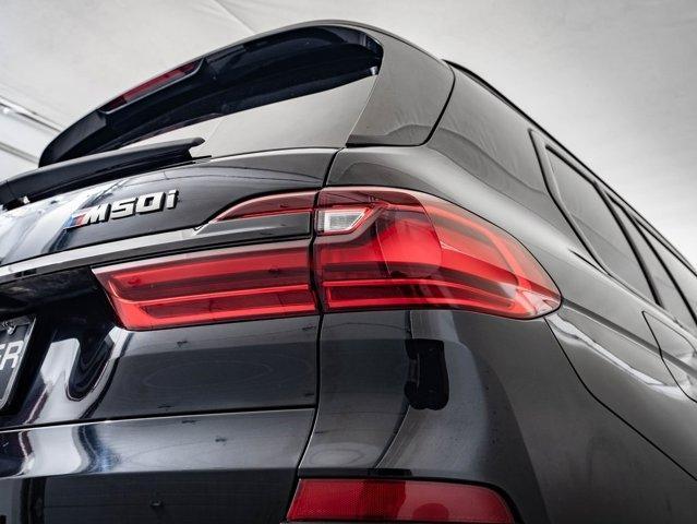 new 2020 BMW X7 car